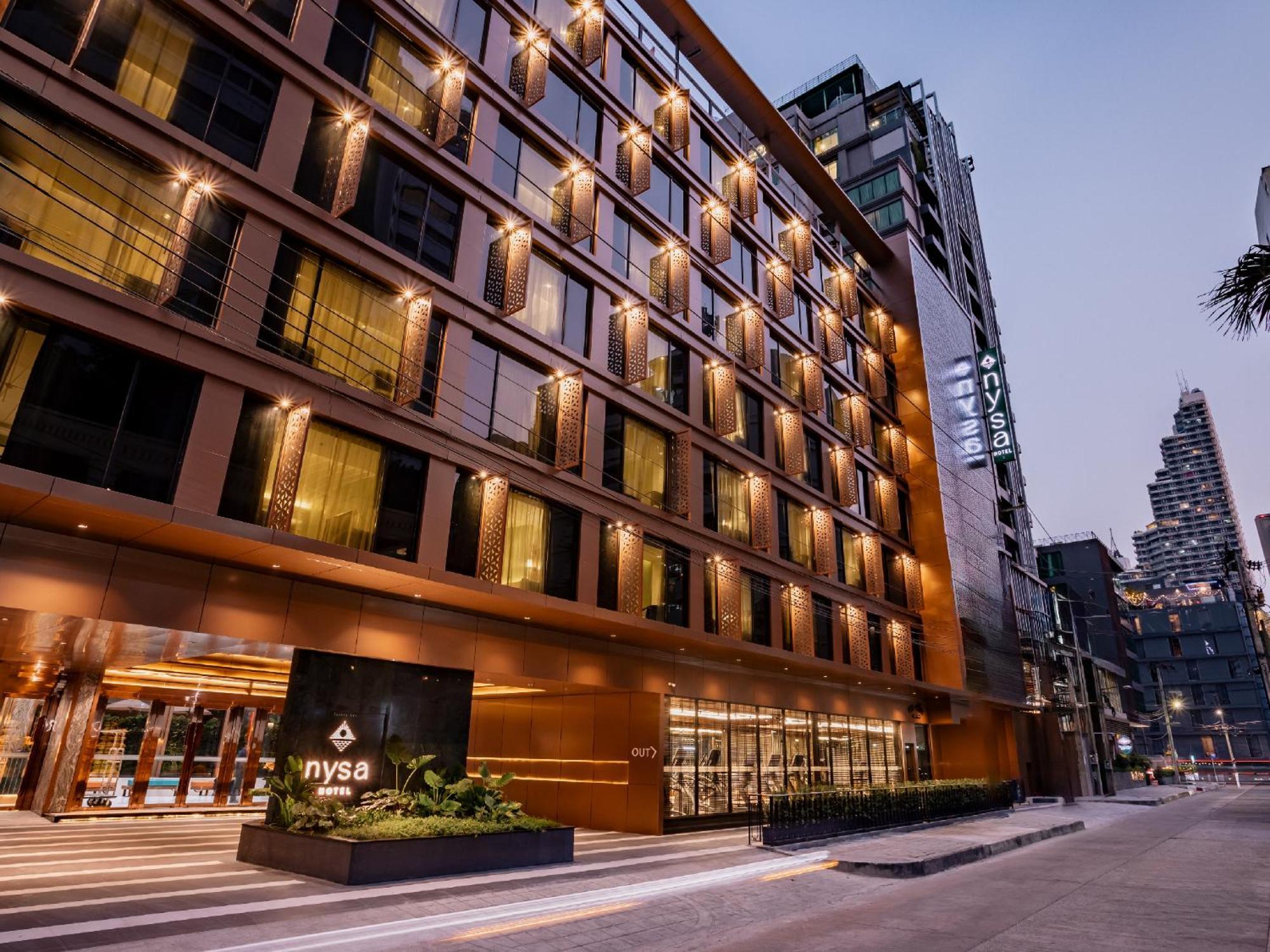 Nysa Hotel Bangkok Sukhumvit 11 Eksteriør bilde The hotel in 2016