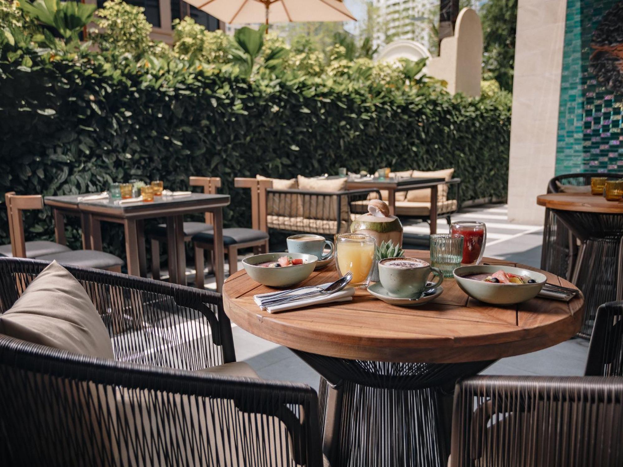 Nysa Hotel Bangkok Sukhumvit 11 Eksteriør bilde The Terrace at The Standard East Village