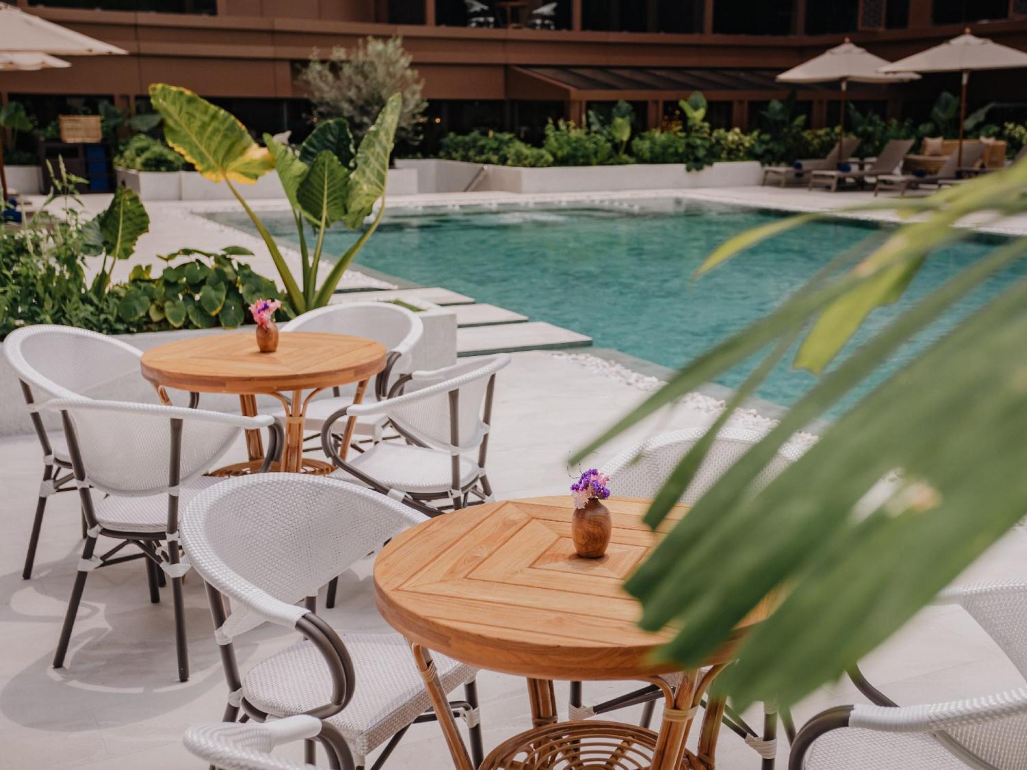 Nysa Hotel Bangkok Sukhumvit 11 Eksteriør bilde The pool at the hotel