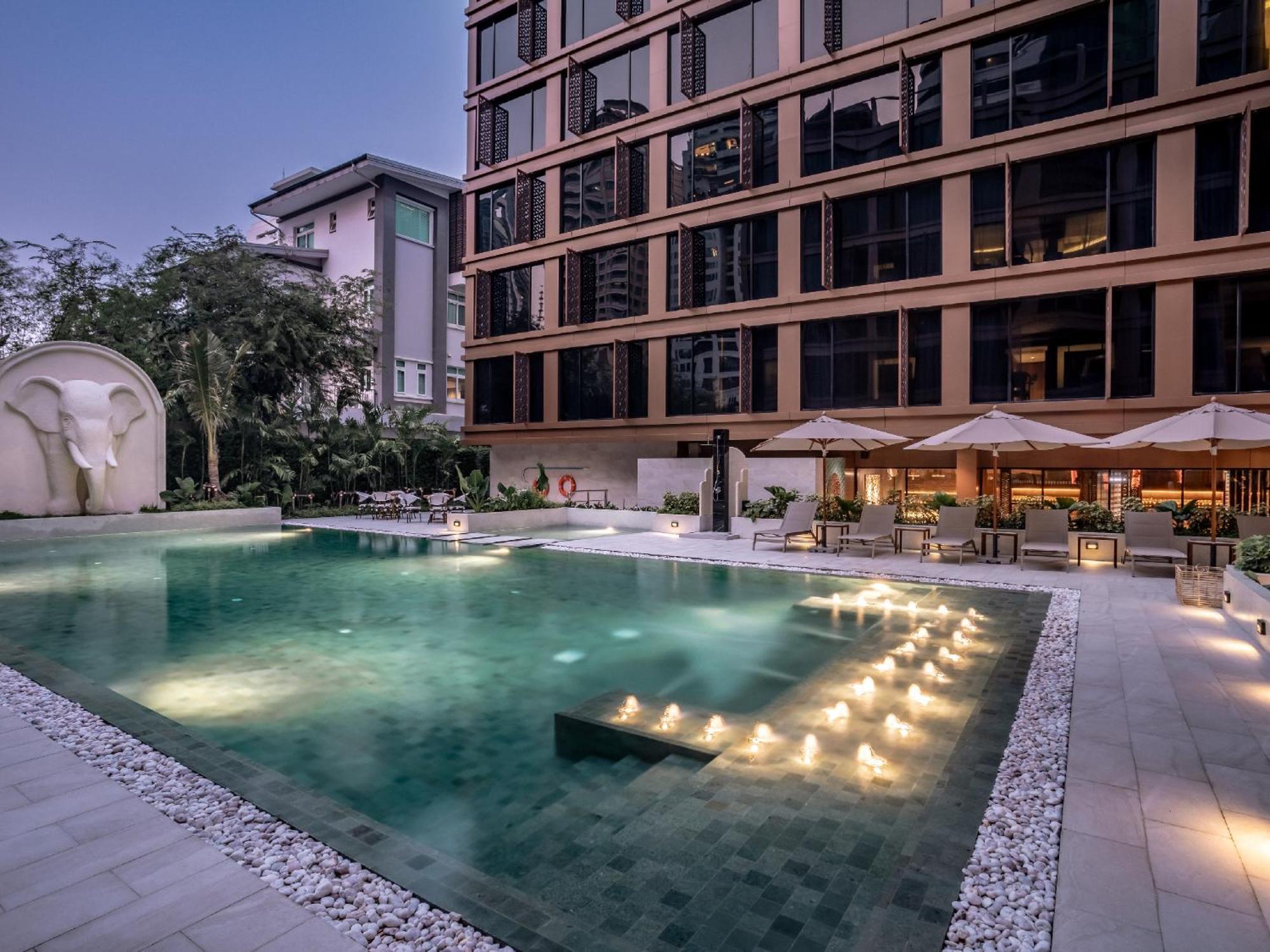 Nysa Hotel Bangkok Sukhumvit 11 Eksteriør bilde The hotel's pool